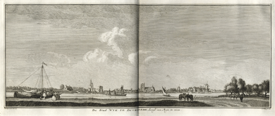 135841 Gezicht op Wijk bij Duurstede vanaf de oostoever van de Rijn met onder andere het kasteel Duurstede en de Grote ...